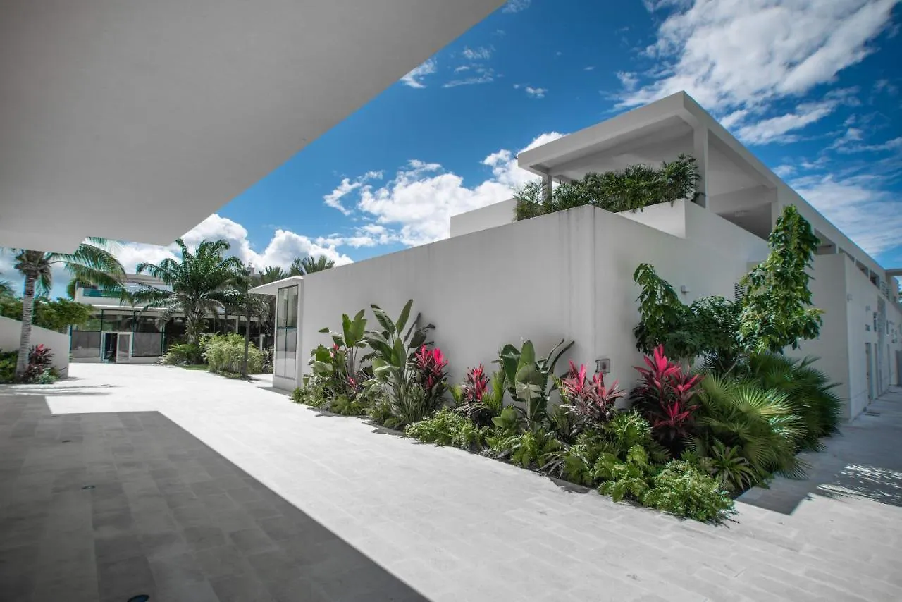 Luxury 1 Bed Apartment Near Seven Mile Beach At The Grove - Villa Nature Bliss West Bay 0*,  Kajmany