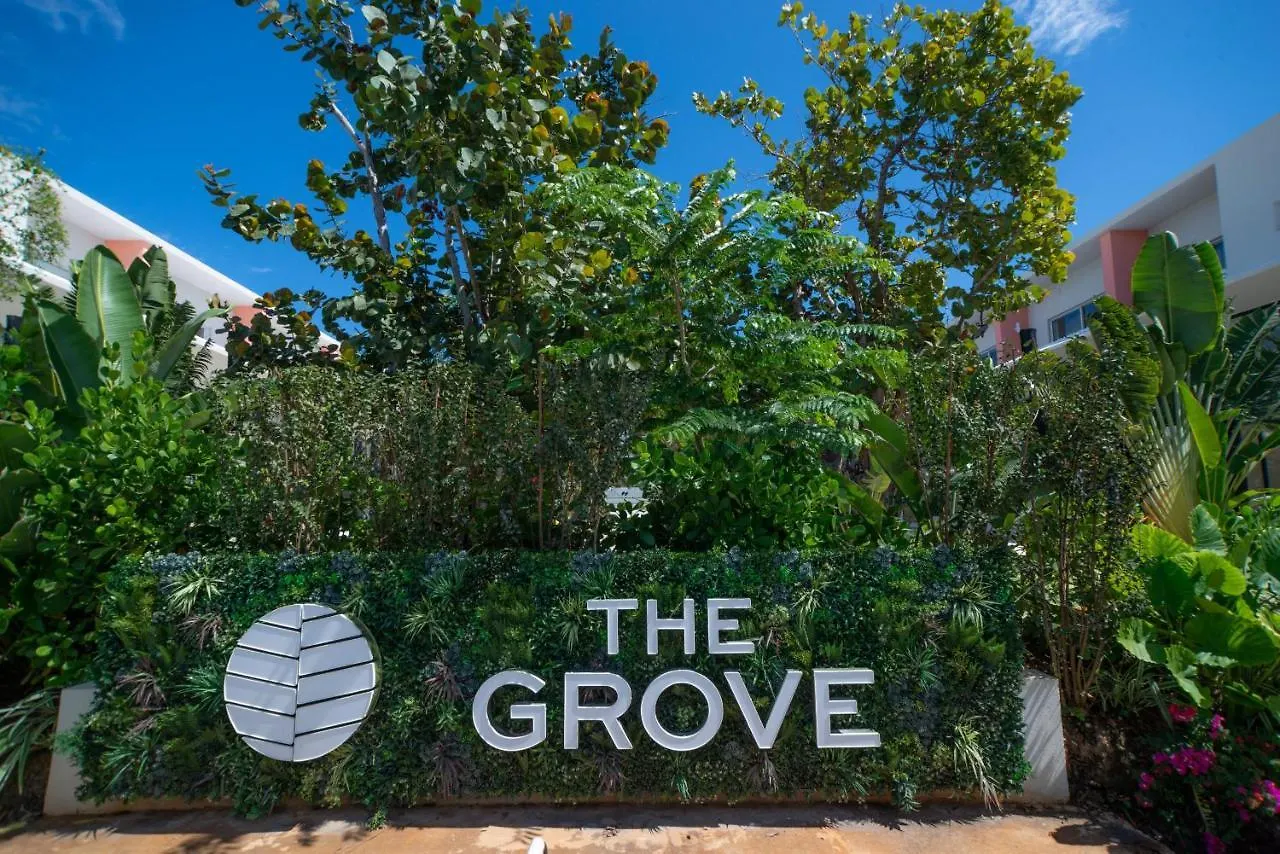 Luxury 1 Bed Apartment Near Seven Mile Beach At The Grove - Villa Nature Bliss West Bay
